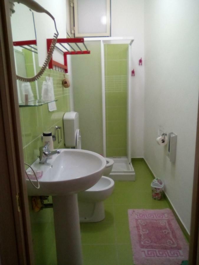 Bed And Breakfast Priscilla Regalbuto Luaran gambar
